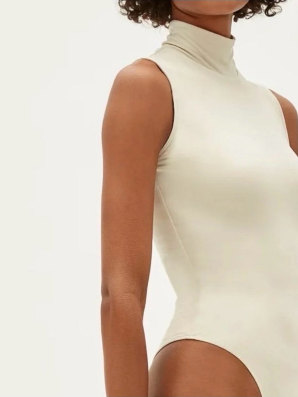 Everlane Sleeveless Turtleneck Bodysuit in Cream